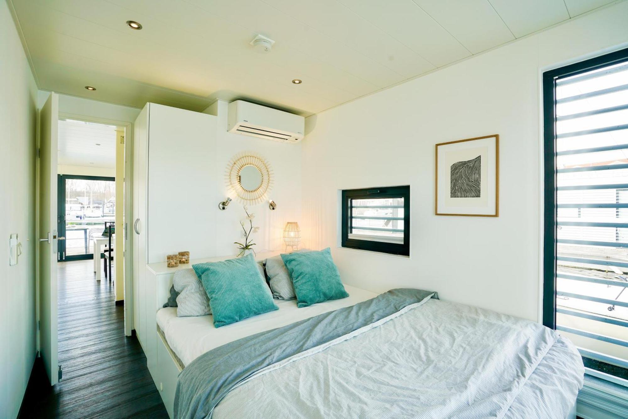 Exklusives Ostsee-Hausboot, Kueche Mit Spueler, Tv, Grosse Sonnenterrasse, 3X Kostenfreie Kfz-Parkplaetze, Klimaanlage, Bis Zu 6 Personen, 2X Baeder, Waschmaschine Boltenhagen (Ostseebad) Exterior foto