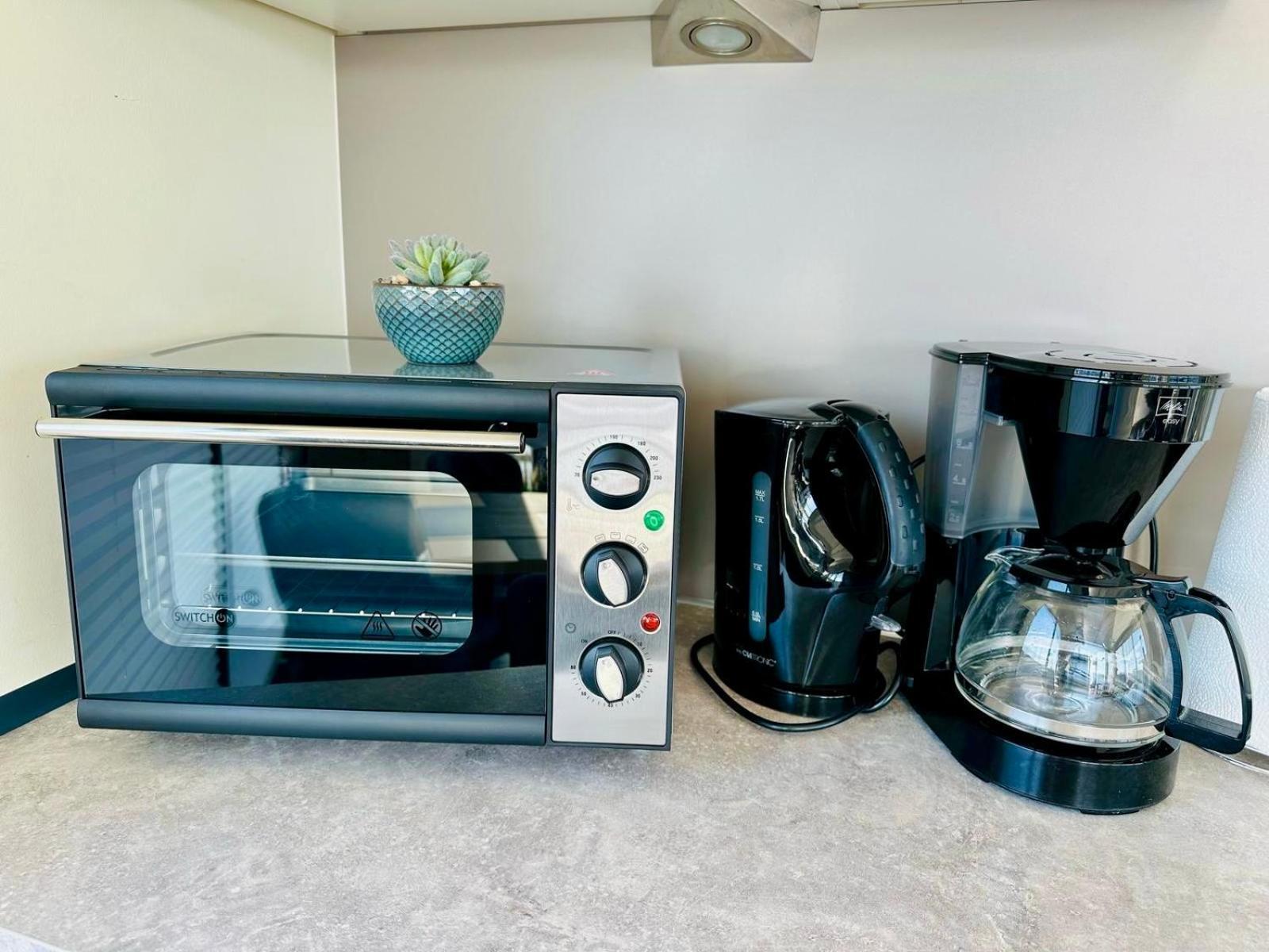 Exklusives Ostsee-Hausboot, Kueche Mit Spueler, Tv, Grosse Sonnenterrasse, 3X Kostenfreie Kfz-Parkplaetze, Klimaanlage, Bis Zu 6 Personen, 2X Baeder, Waschmaschine Boltenhagen (Ostseebad) Exterior foto